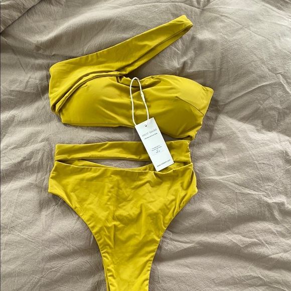 Riot Swim Green Bikini Set Asymmetrical High-Waisted - Picture 5 of 5